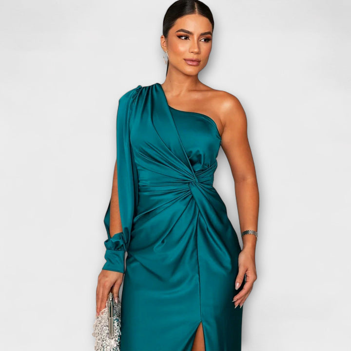 Julie - Robe élégante avec raffinement