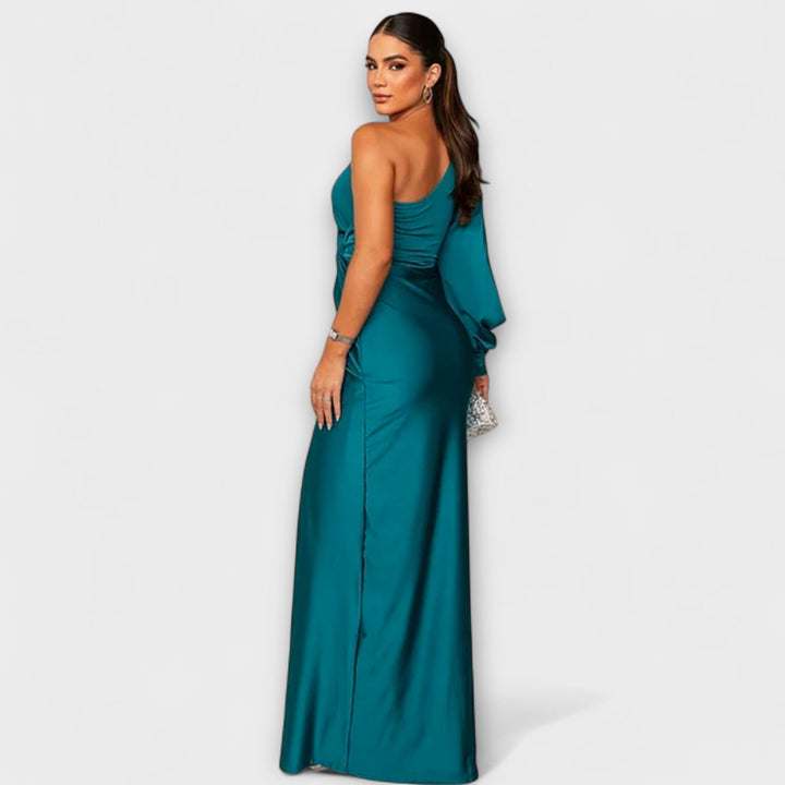 Julie - Robe élégante avec raffinement