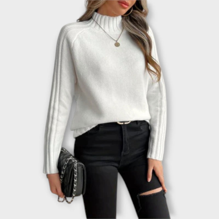 Hélène - Pull élégant blanc avec col montant