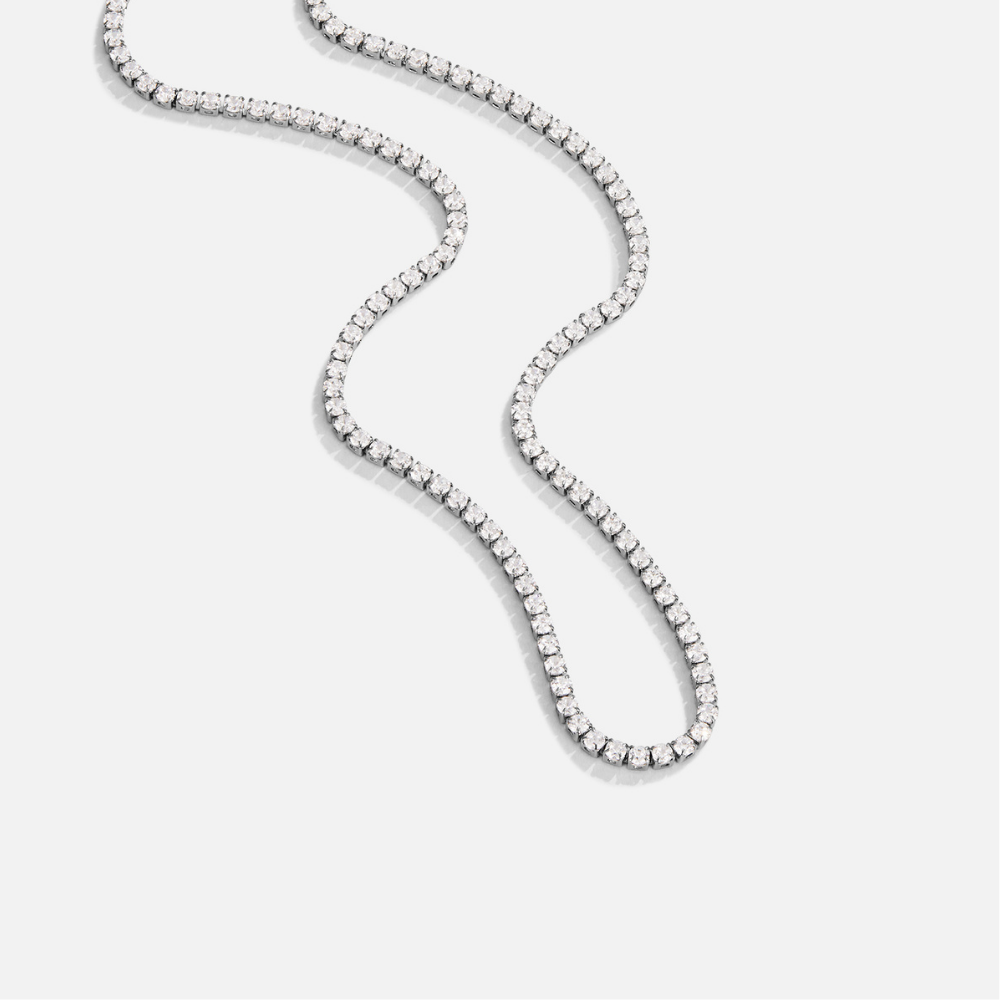 Marguerite – Collier doré avec mini médaillon
