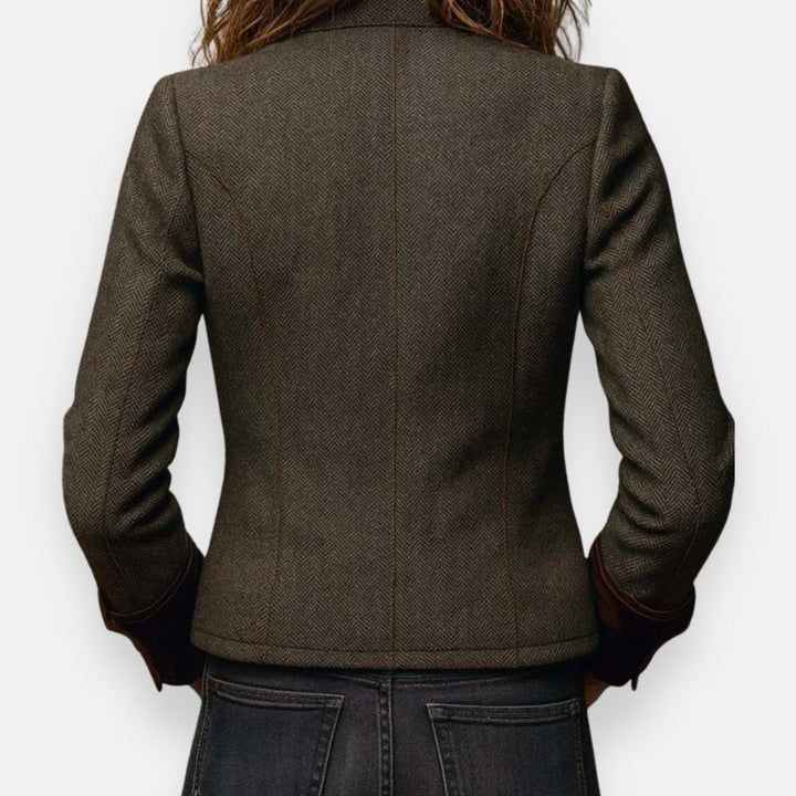 Della | Veste Élégante