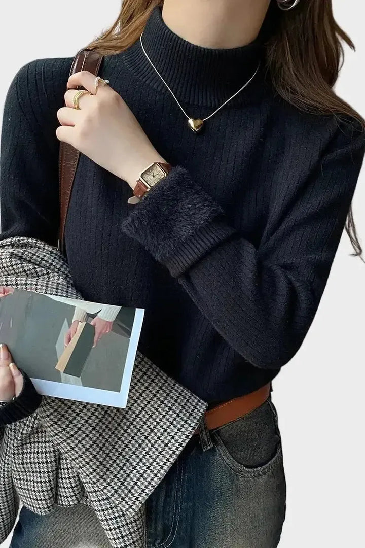 Caroline™ Pull