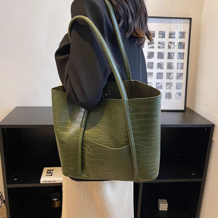 Christina™ | Sac à épaule raffiné