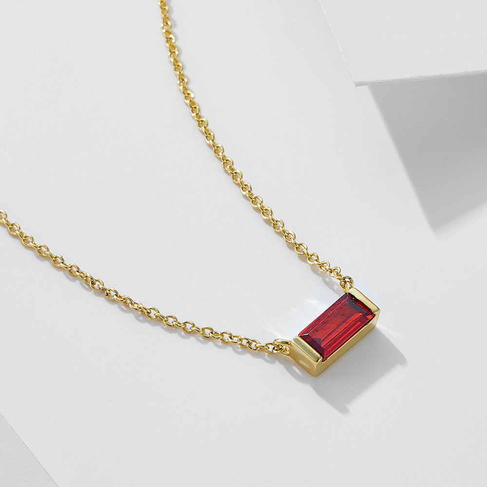 Livia – Collier en argent avec petit pendentif