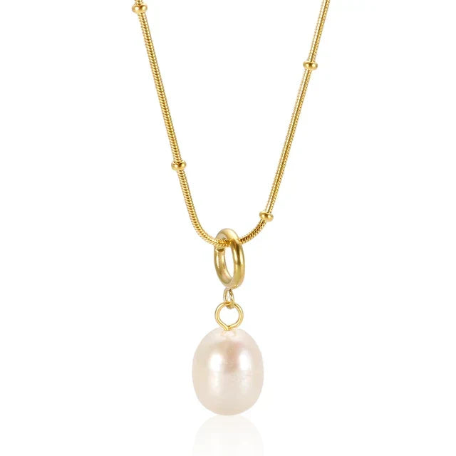 Pauline – Collier doré avec pendentif en perle
