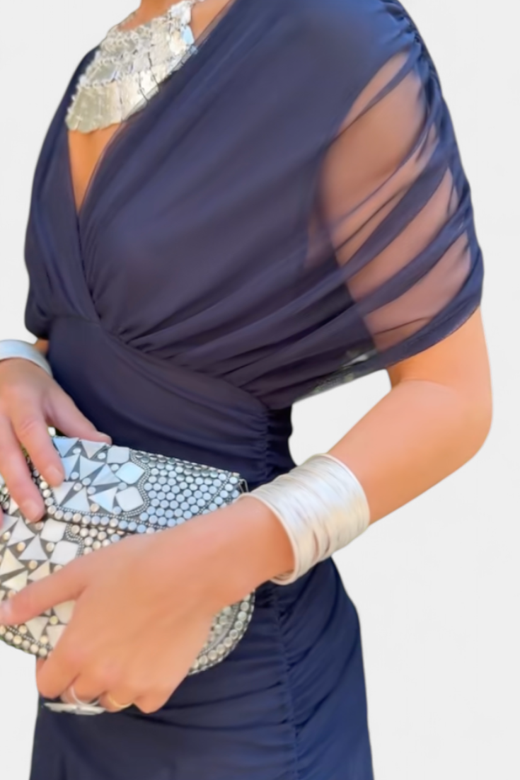 Magda - Robe longue fleurie avec décolleté en V
