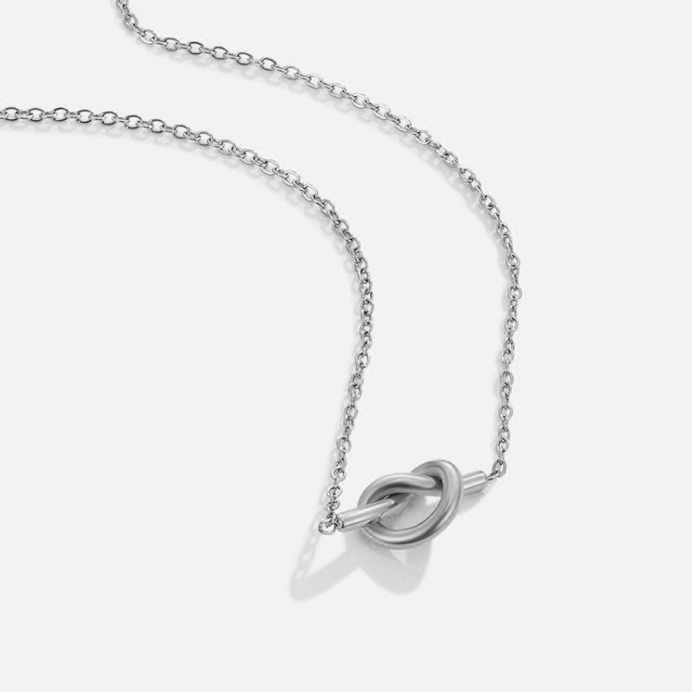 Monique – Collier en argent avec pendentif en forme d’ange