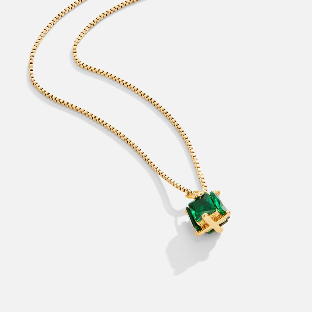 Thérèse – Collier doré délicat à structure de maillons