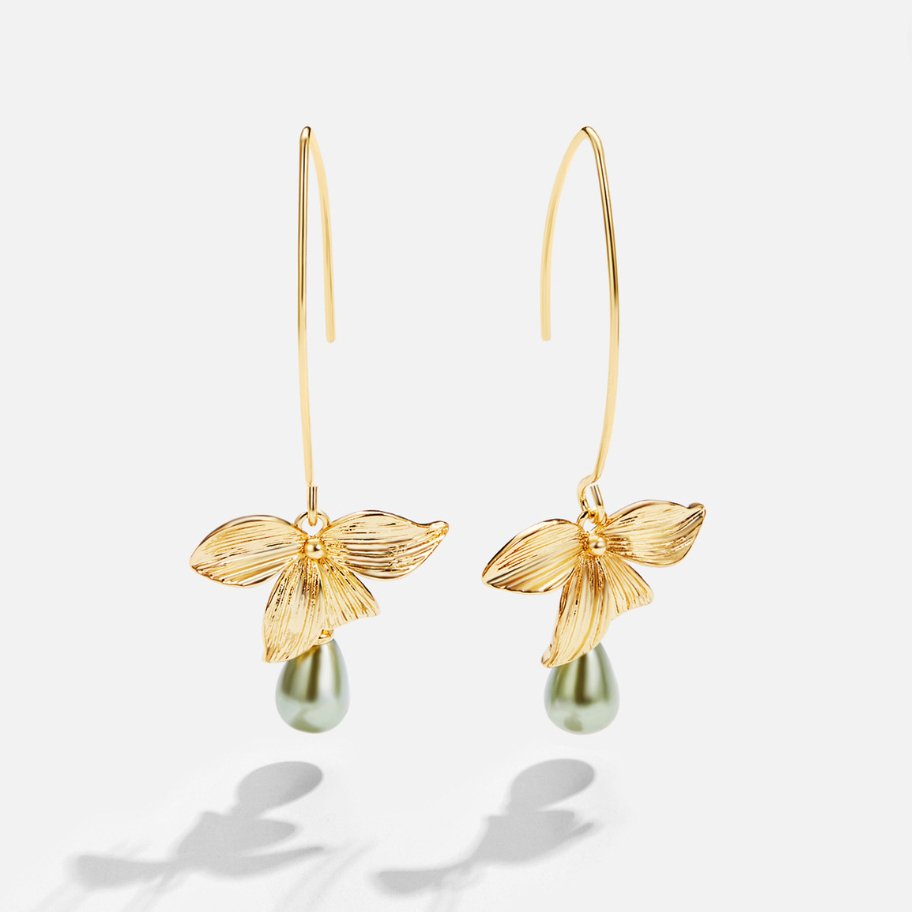 Juliane – Boucles d’oreilles en or à surface perlée
