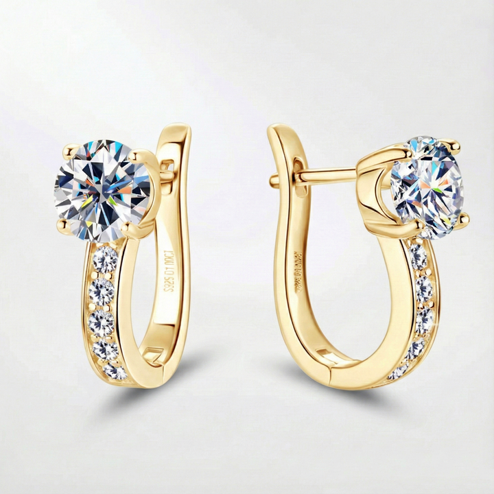 Boucles d’oreilles créoles avec moissanite sertie en canal