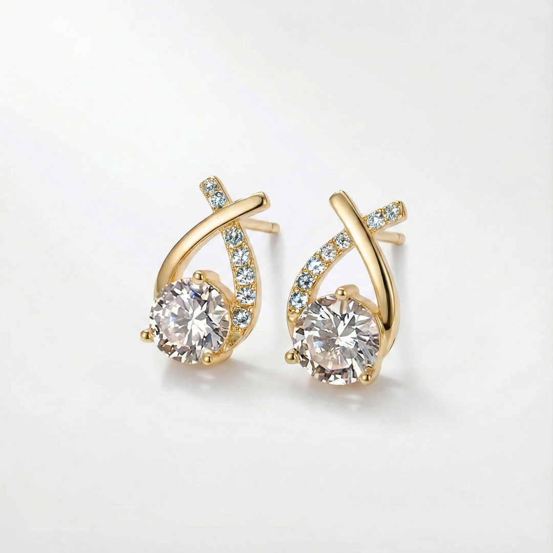 Léonie – Boucles d’oreilles en or avec croix et oxydes de zirconium
