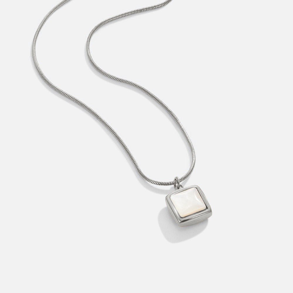 Sylvie – Collier doré avec mini plaquettes